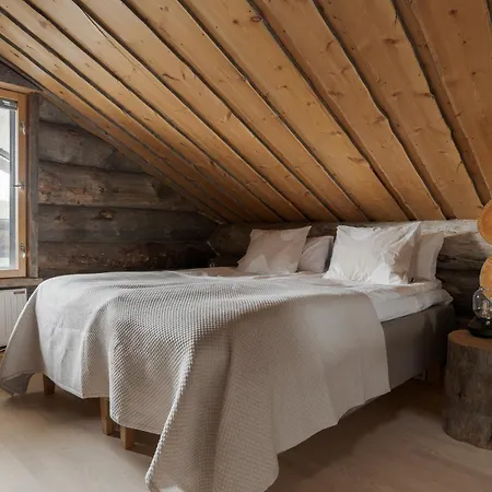 Auroras By Kaltios, Kaltionkuusi * Levi